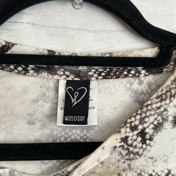 Windsor Snake Print Long Sleeve with Drawstrings | SIZE S - Picture 6 of 7